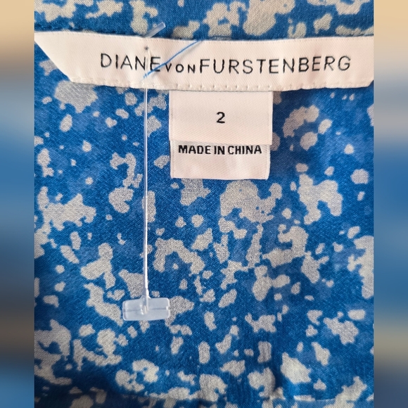 Diane Von Furstenberg 100% Silk Pleated Sleeveless Flowy Top Size 2 - Picture 5 of 8